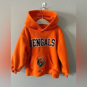 Bengals NFL hoodie. T4